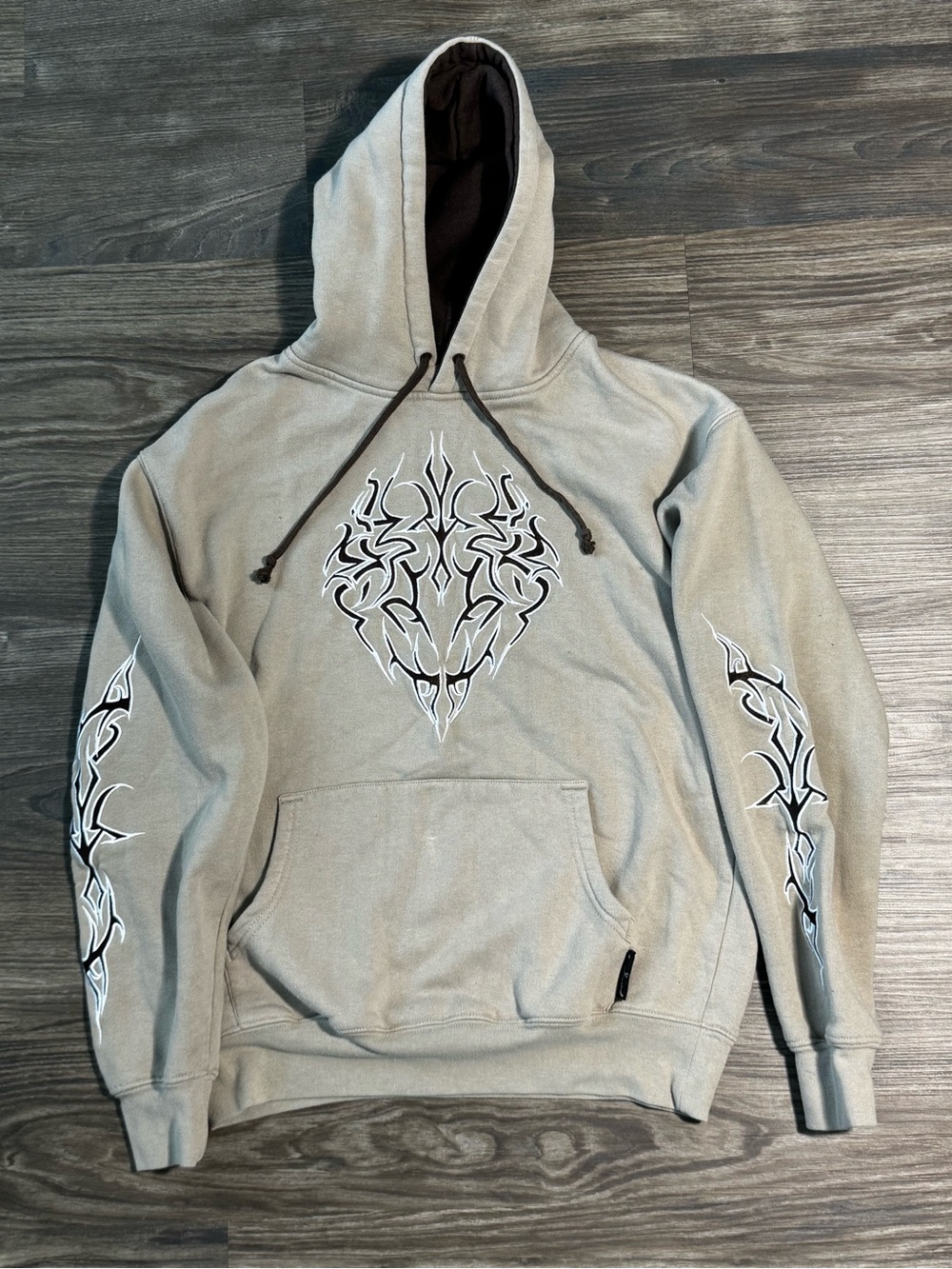 Sapphire Lounge Gray Tribal Graphic Hoodie Sweatshirt - Men